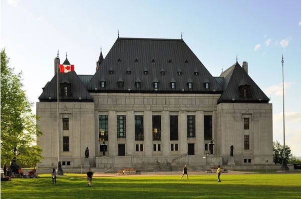 Court Ruling Enshrines Federal Employees Job Security For a Lifetime